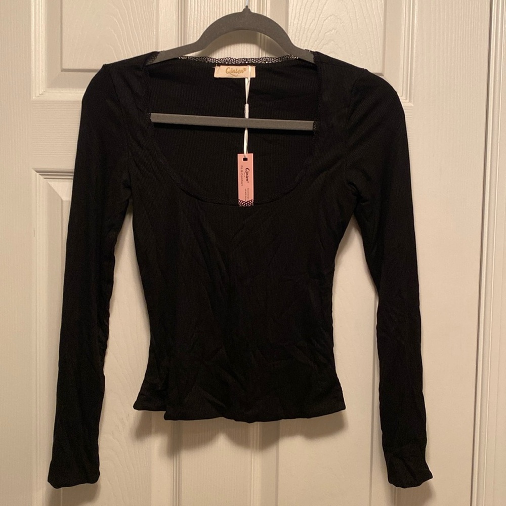 Qinsen Black Ribbed Double Layer Long Sleeve Top with Lace Detailing…size M
